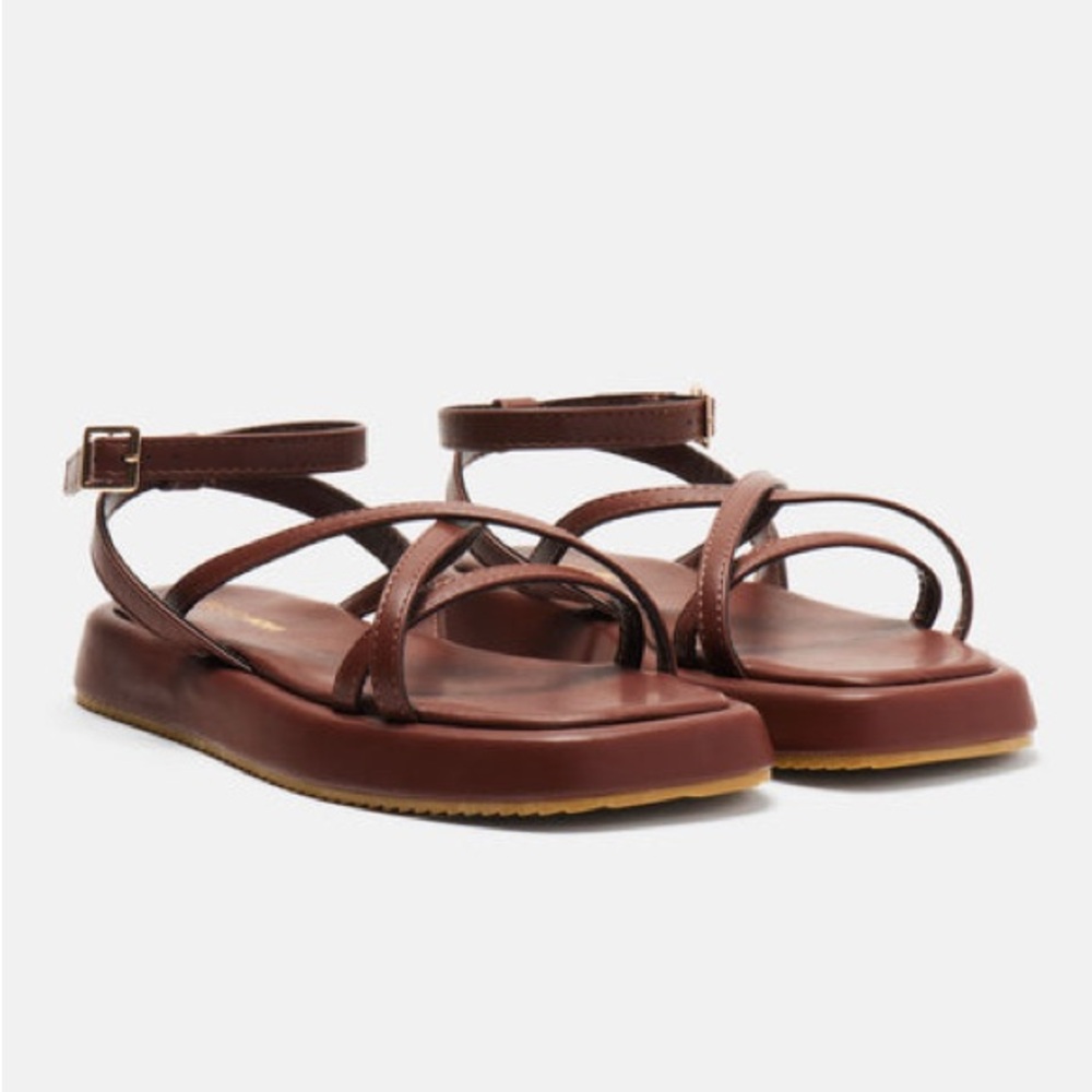 Brand NEW Chill Side Flat Sandals Chocolate - Picture 2 of 4